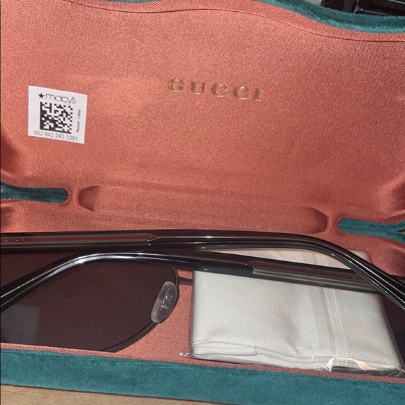 Gucci sunglasses - Picture 2 of 3